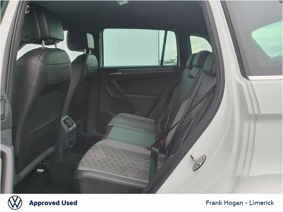 2024 Volkswagen Tiguan - image 7