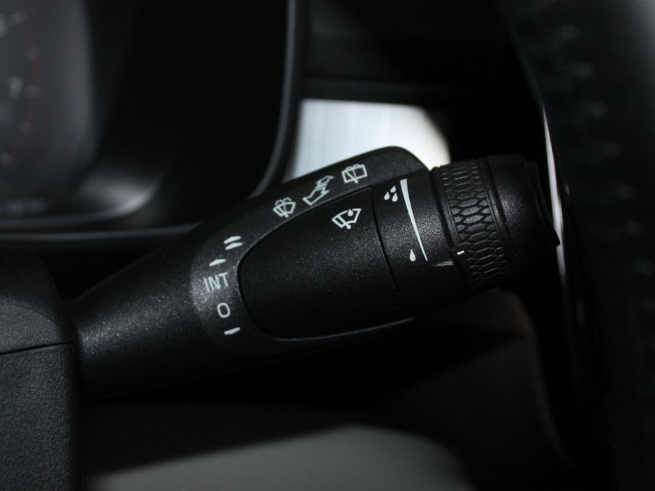 2020 Volvo XC40 - image 27