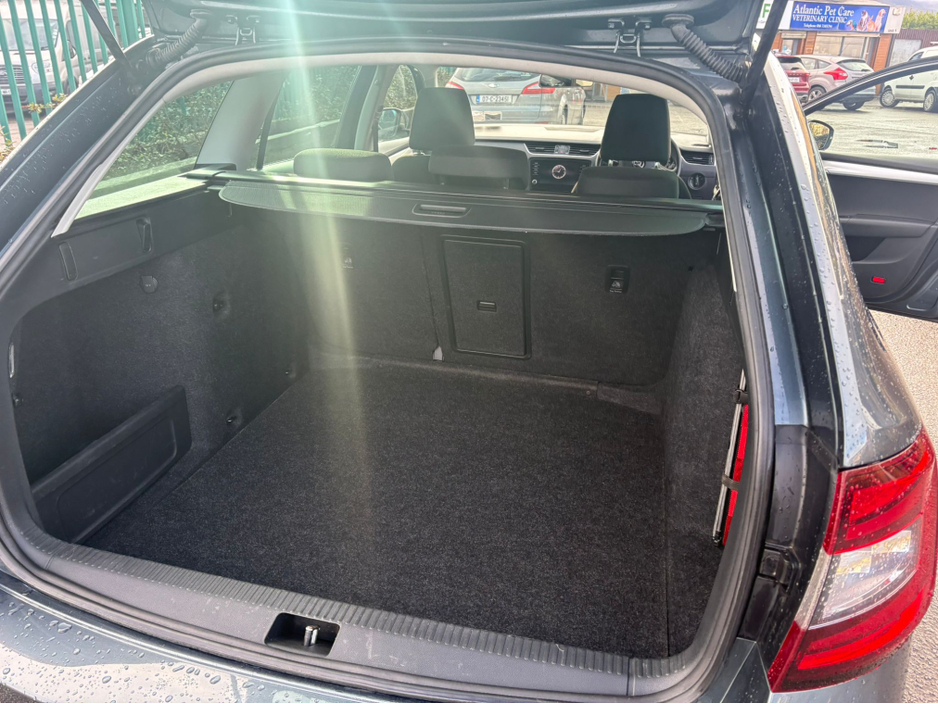 2018 Skoda Octavia 1.6 TDI 11 115HP 4DR COMBI AMBITION €11,950