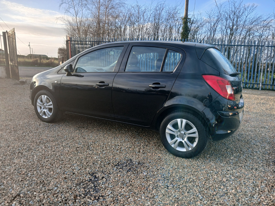 2012 Opel Corsa - image 6