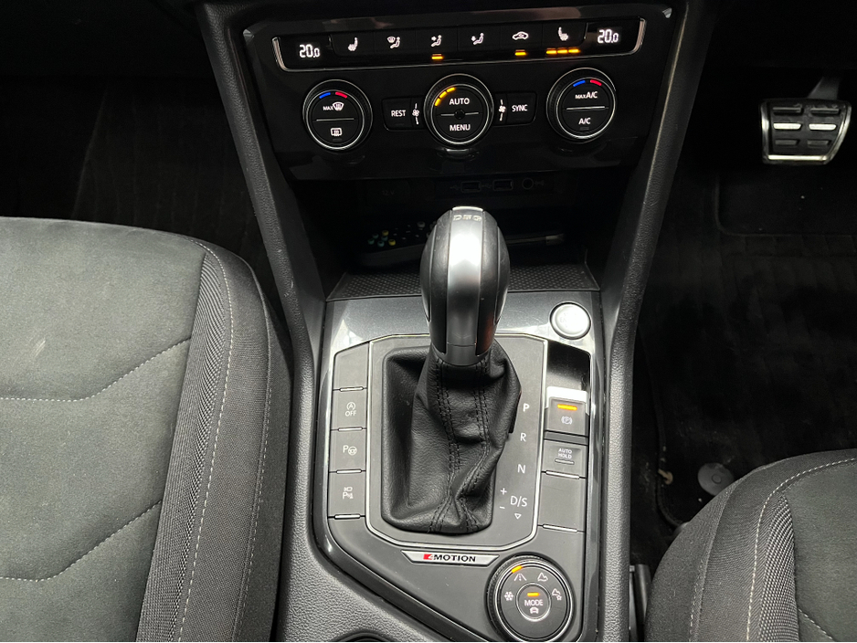 2020 Volkswagen Tiguan €28950! 2020 VOLKSWAGEN TIGUAN TDI 4MOTION HIGH LINE 2.0 AUTOMATIC / CRUISE CONTROL / 360° PARKING CAMERA / HEATED SEATS €28,950