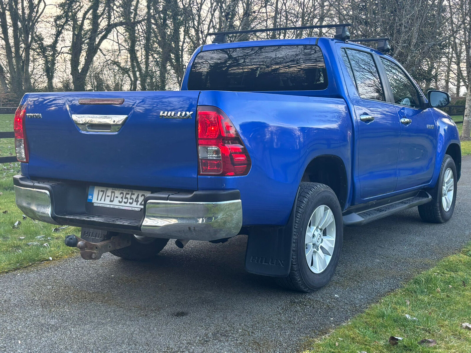 2017 Toyota Hilux - image 5