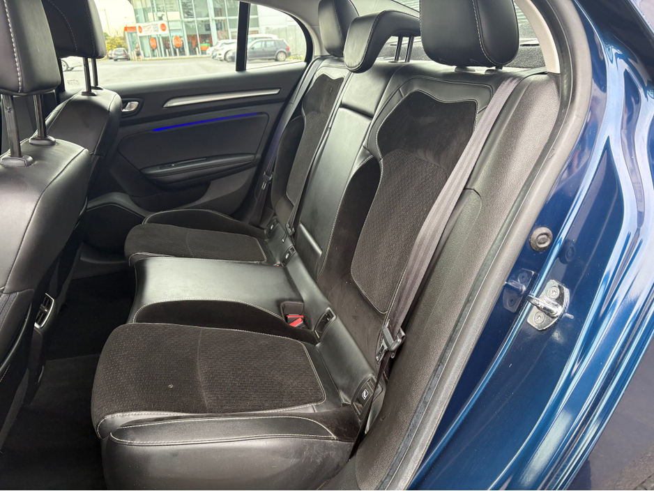 2018 Renault Megane - image 6