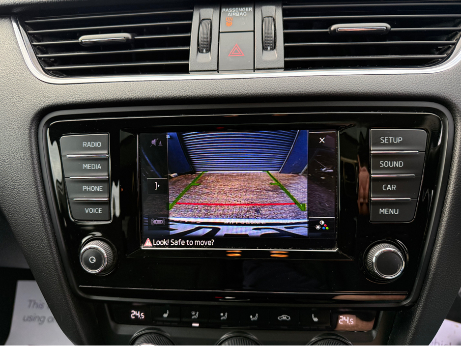 2016 Skoda Octavia 2.0 TDI Pan Roof €7,990