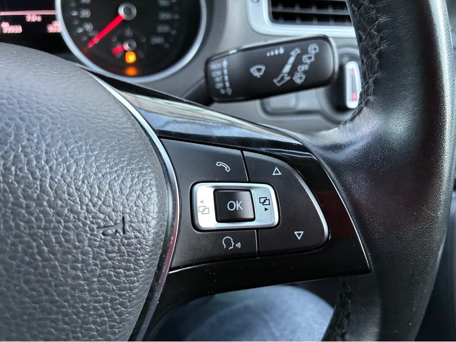 2016 Volkswagen Polo 1.2i TSI Petrol AllStar Automatic €13,500