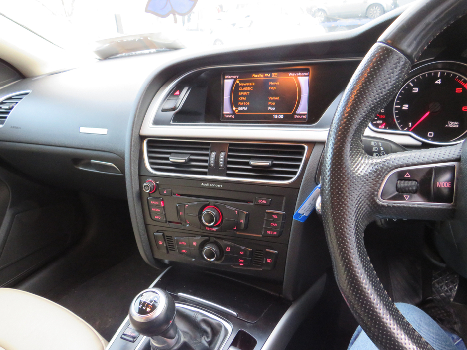 2011 Audi A5 - image 11