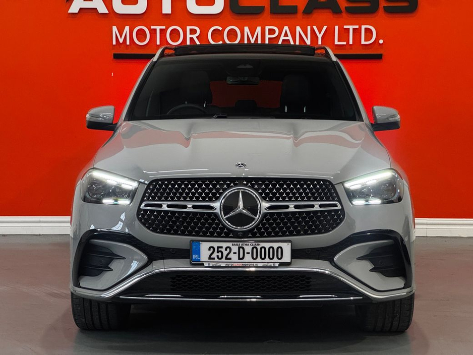 2025 Mercedes-Benz GLE Class - image 4