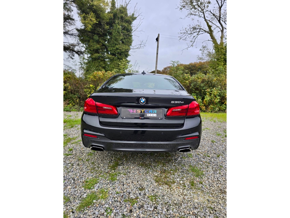 2018 BMW 5 Series - image 5