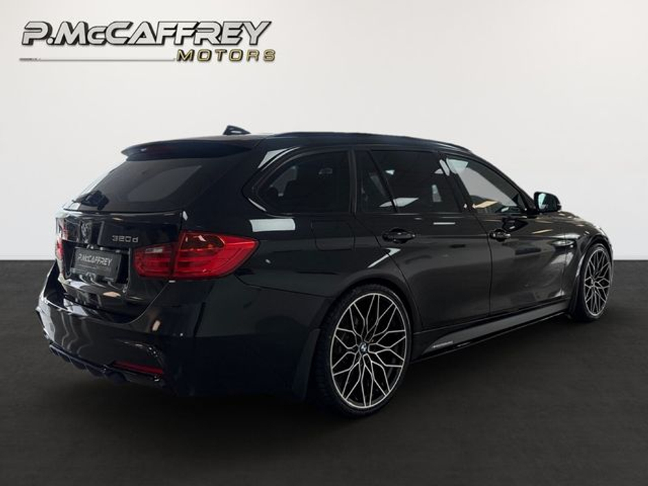 2015 BMW 3 Series - image 5