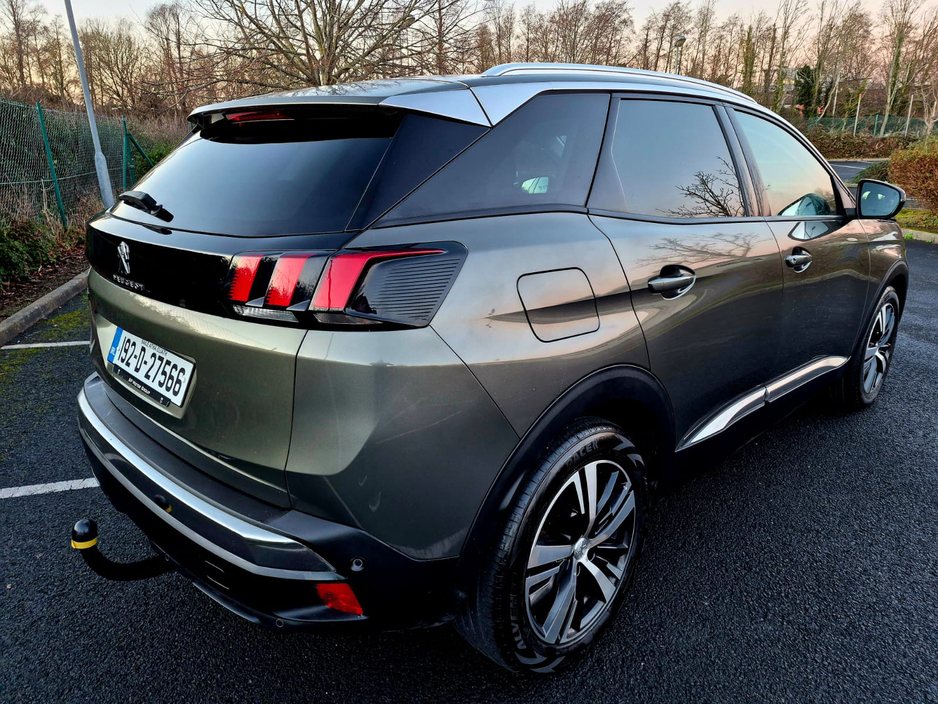 2019 Peugeot 3008  €14,999