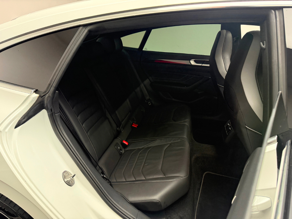 2024 Volkswagen Arteon R-LINE 1.4 TSI PHEV *PAN ROOF* €41,990