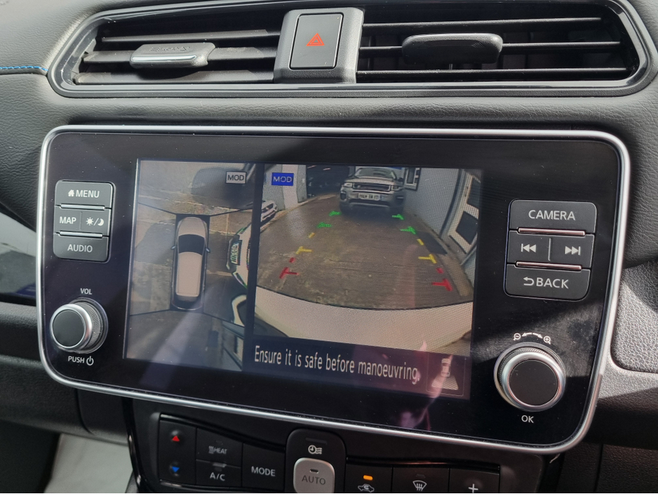 2021 Nissan Leaf - image 21