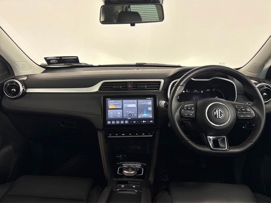 2025 MG ZS LR EXCLUSIVE-72.6KWH**DIGITAL DASH**MULTIFUNCTIONAL STEERING WHEEL**BLACK LEATHER INTERIOR**360 CAMERA**APPLE CARPLAY ANDROID AUTO**KEYLESS START**AIR CONDITIONING**FINANCE AVAILABLE** €31,495