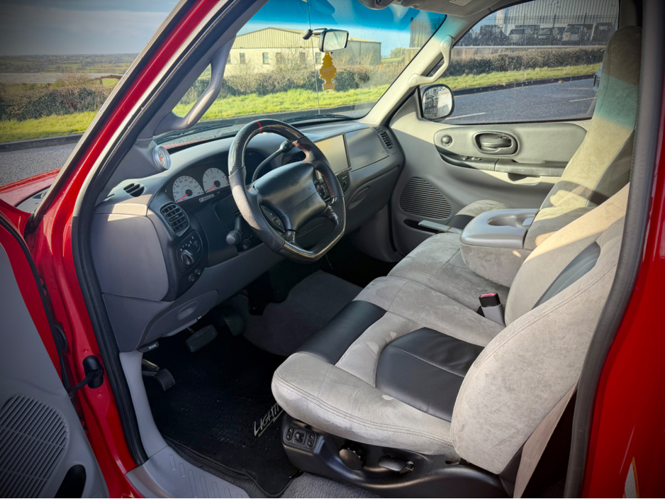 2000 Ford F150 SVT LIGHTNING AUTO