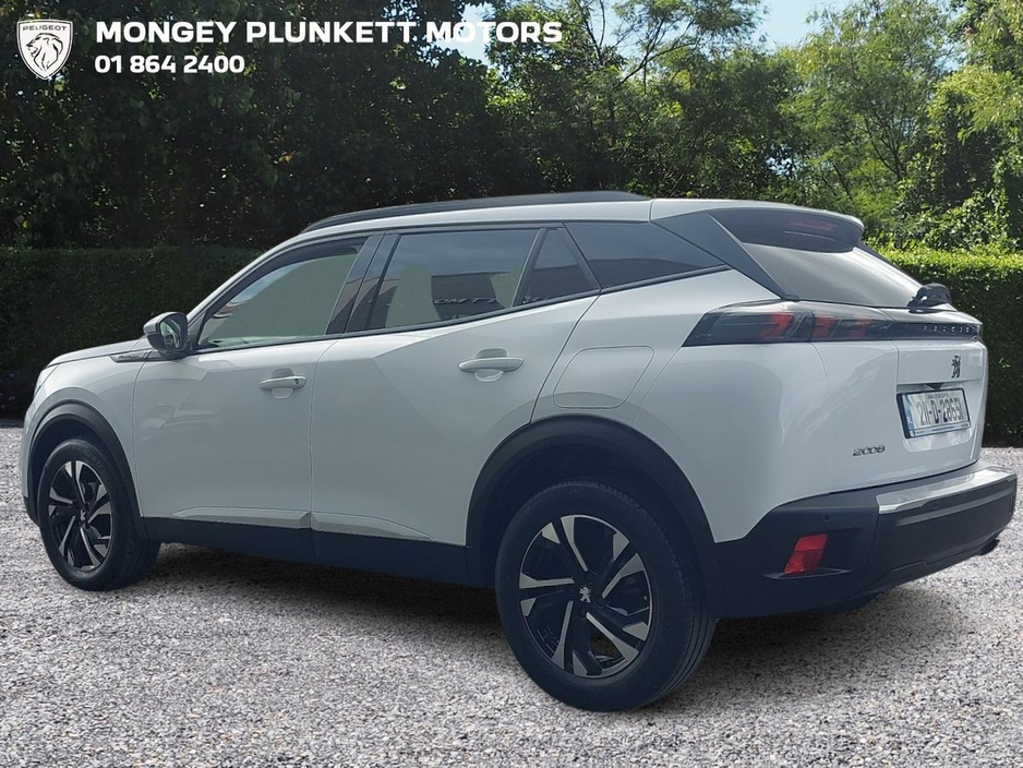 2021 Peugeot 2008 - image 4