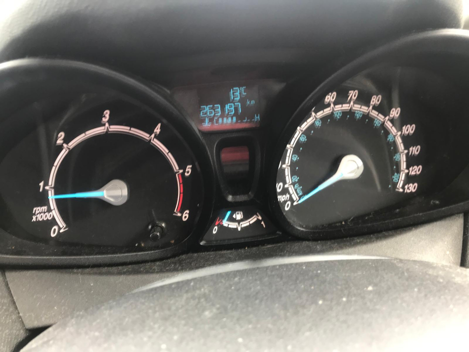 2017 Ford Fiesta - image 7