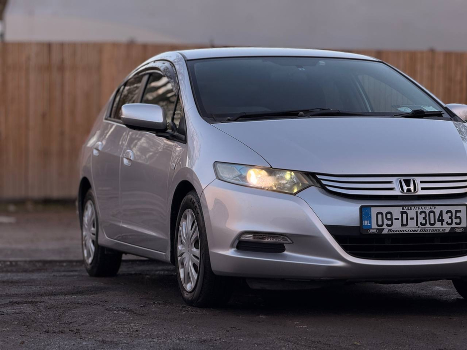 2009 Honda Insight - image 10