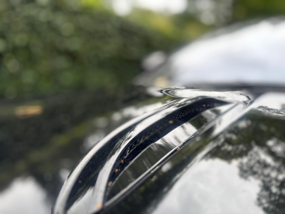 2018 Jaguar F-Type - image 11