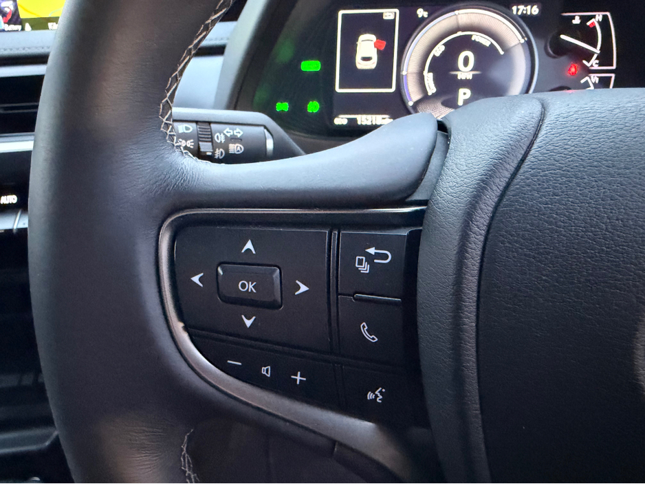 2021 Lexus UX 250 H UX250h - Premium Leather - Low mileage €29,950