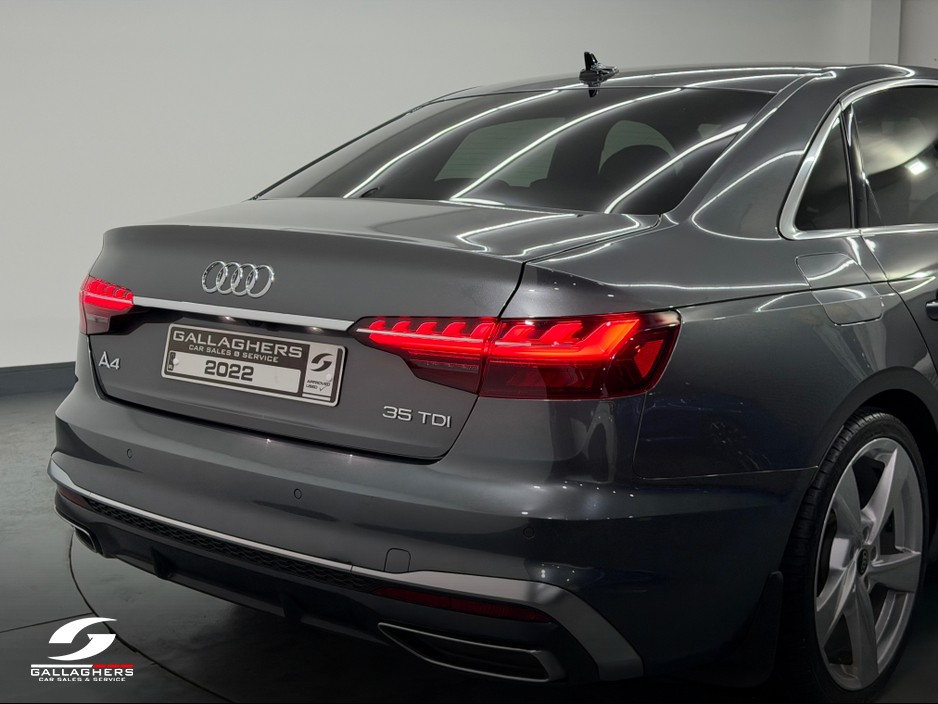 2022 Audi A4 - image 8