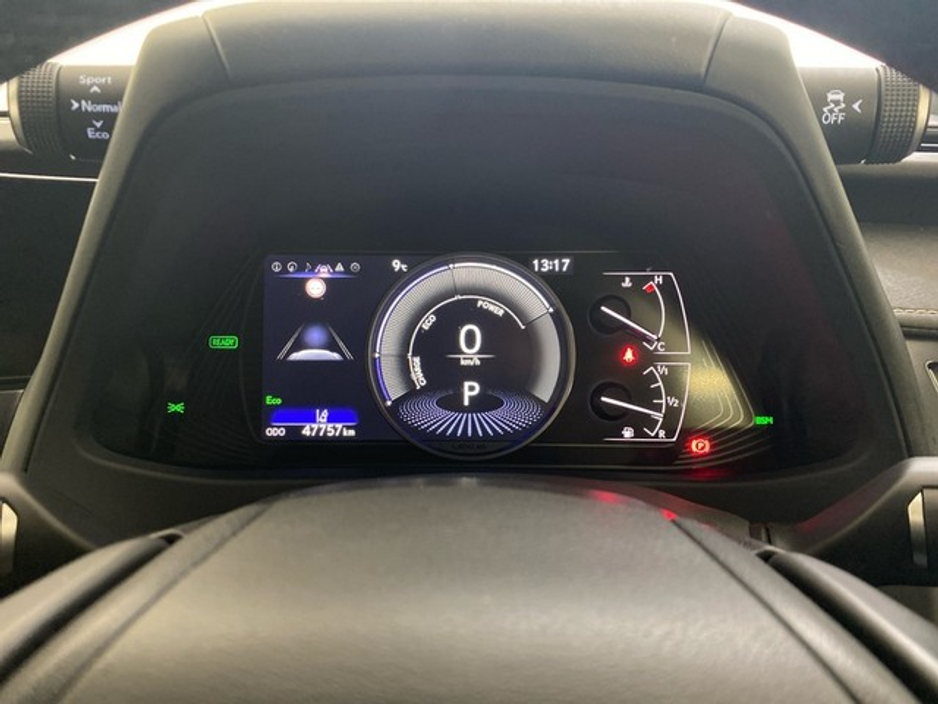 2023 Lexus UX 250 H Dynamic €38,950