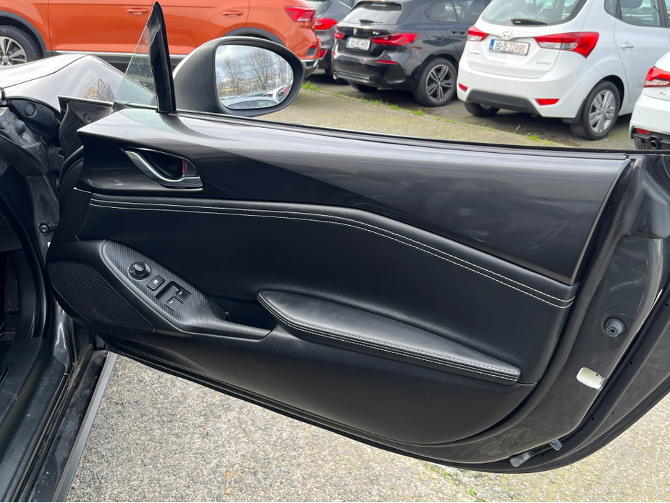 2022 Mazda MX-5 - image 14