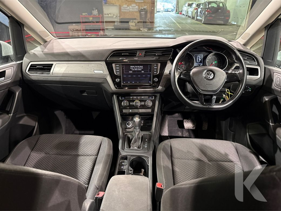 2017 Volkswagen Touran COMFORT LINE - FACTORY ALLOYS - 7 SEATS - REVERSE CAMERA €18,950