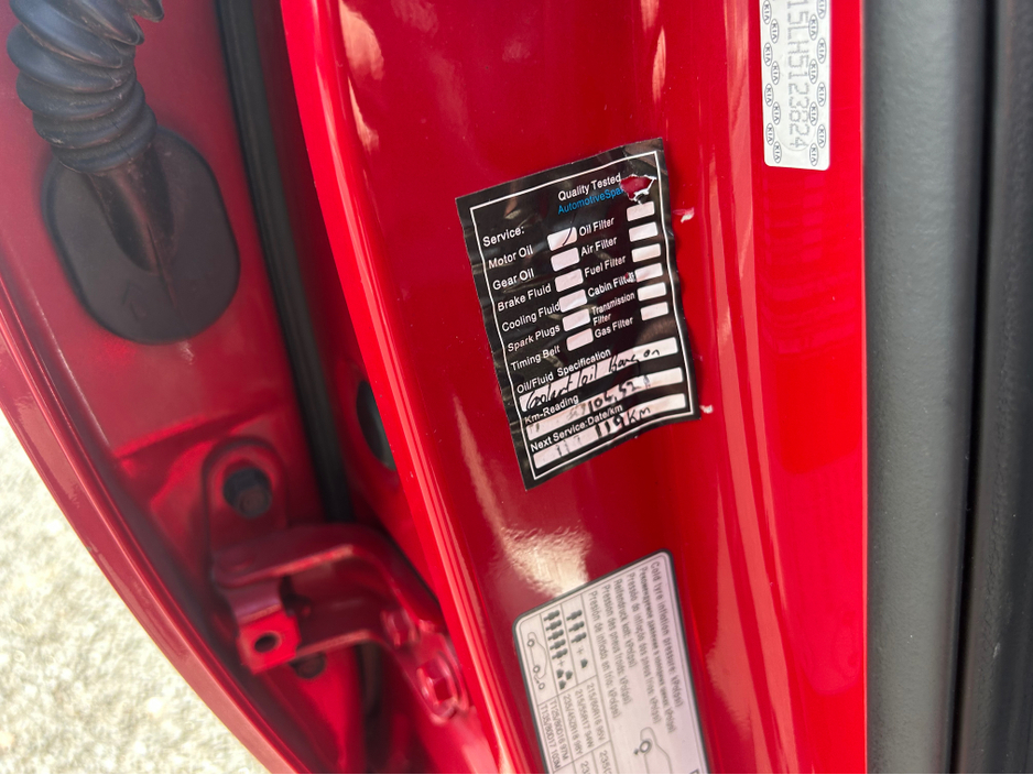 2016 Kia Optima - image 11