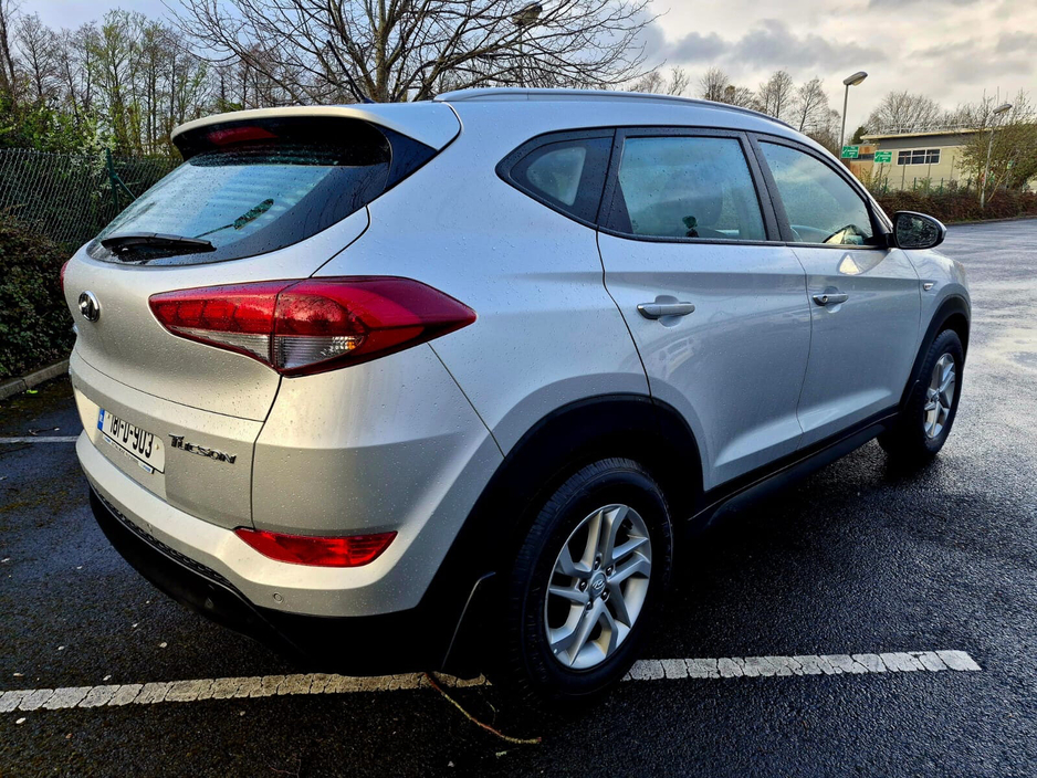 2018 Hyundai Tucson - image 8
