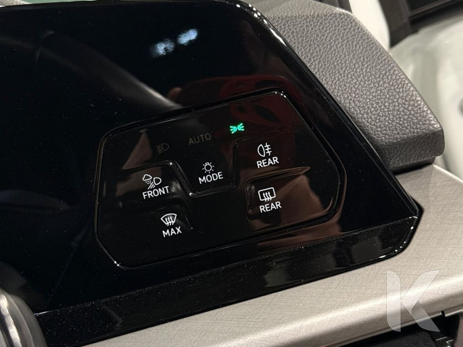 2021 Volkswagen Golf ETSI ACTIVE - FACTORY ALLOYS - PADDLE SHIFT - REVERSE CAMERA - CRUISE CONTROL €22,950