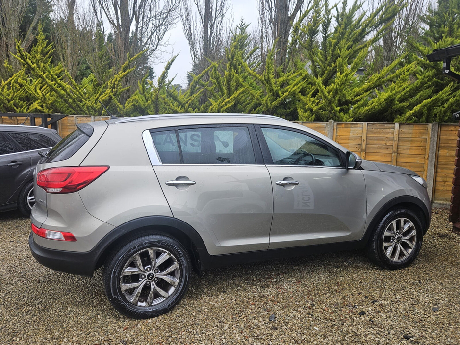 2015 Kia Sportage - image 10