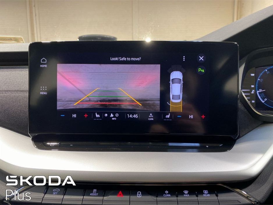 2023 Skoda Octavia - image 15