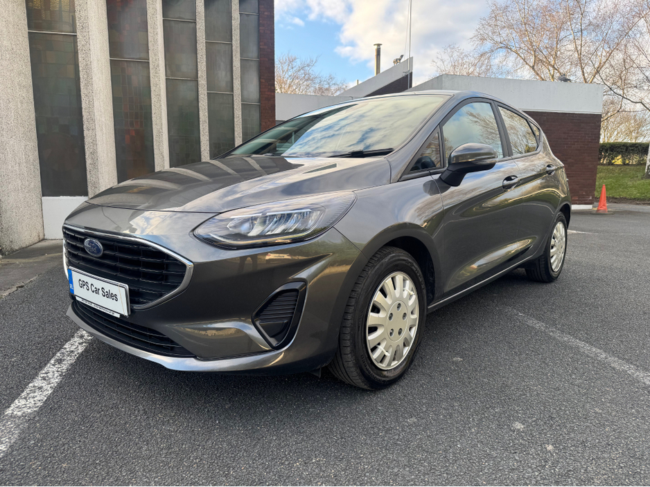 2022 Ford Fiesta - image 14