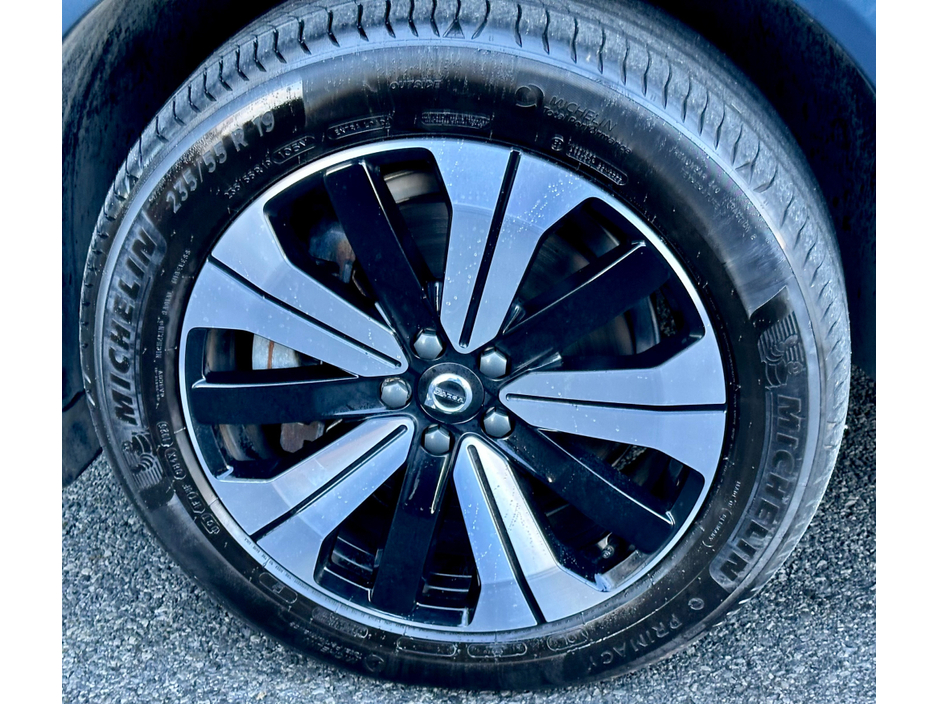 2025 Volvo XC60 + T6 PHEV AWD AUTO RECHARGE PLUS SOLD €59,850