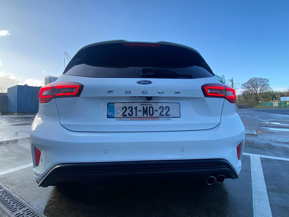 2023 Ford Focus - image 10