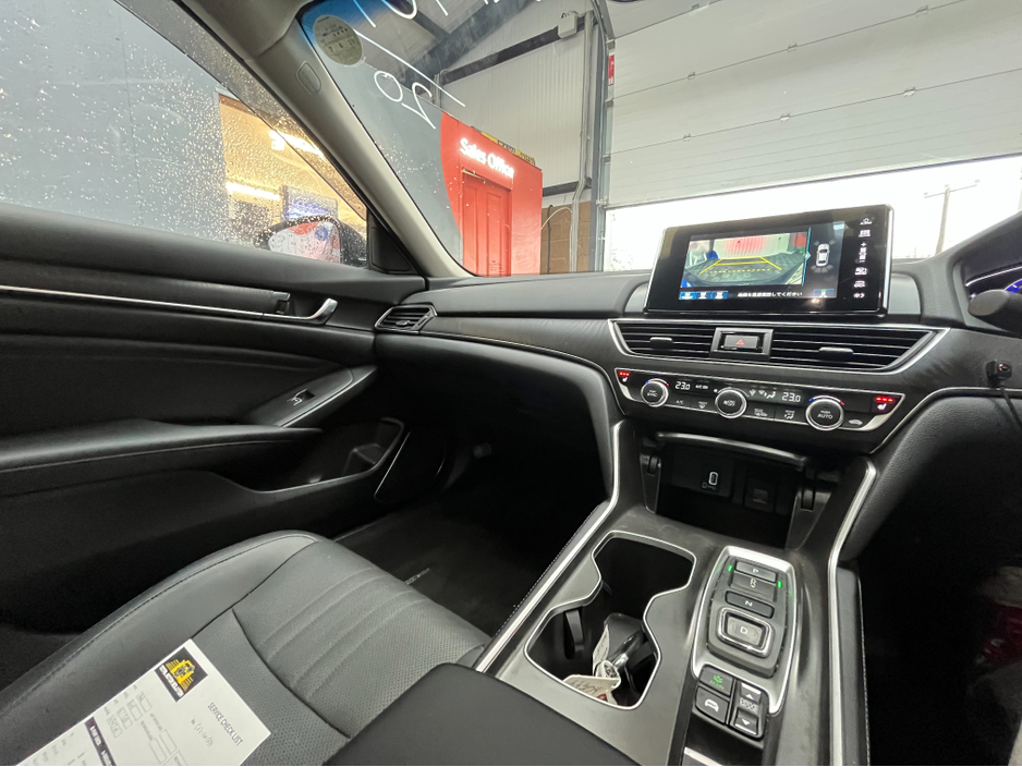 2020 Honda Accord €27950! 2020 HONDA ACCORD EX 2.0 AUTOMATIC / CRUISE CONTROL / REVERSE CAMERA / ELECTRIC MEMORY & HEATED SEATS / PADDLE SHIFTERS / PANORAMIC SUNROOF / HEATED REAR SEATS €27,950