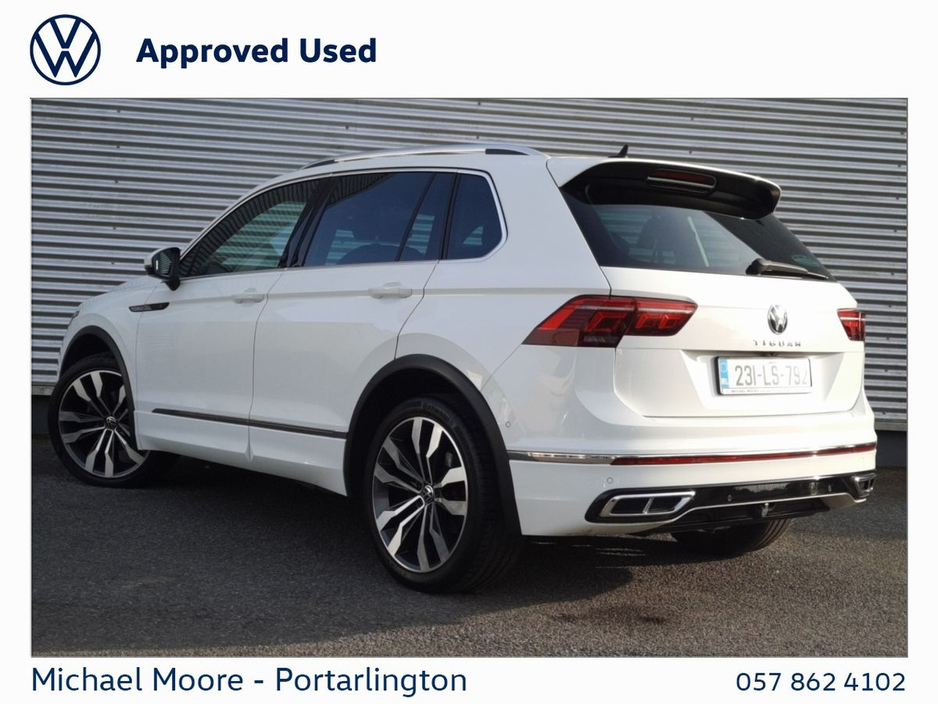 2023 Volkswagen Tiguan - image 3