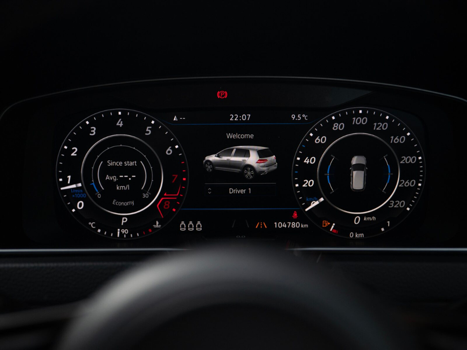 2018 Volkswagen Golf - image 12