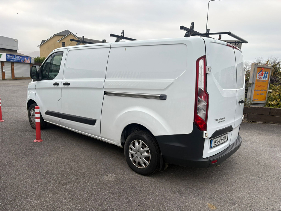 2015 Ford Transit Custom - image 2