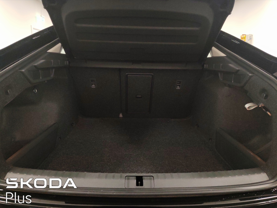 2025 Skoda Octavia - image 10