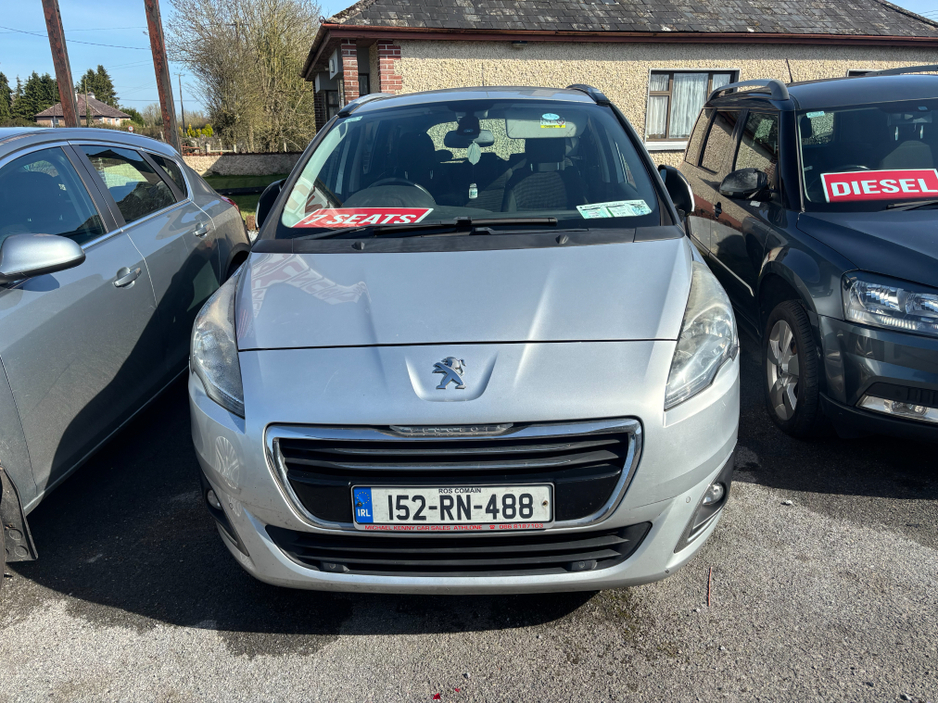 2015 Peugeot 5008 - image 8