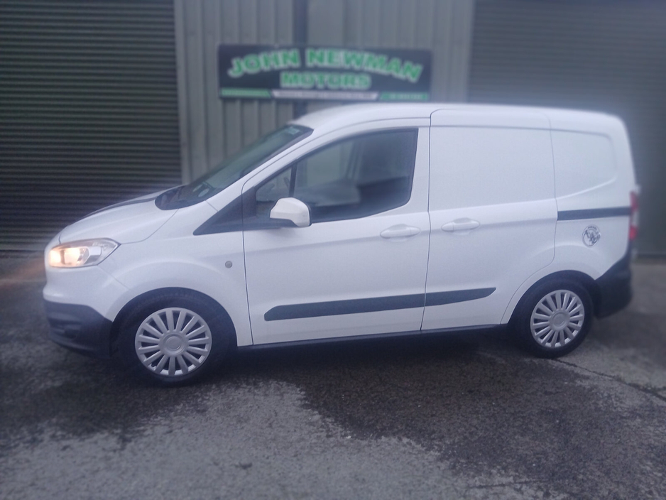 2017 Ford Transit Courier  €6,995