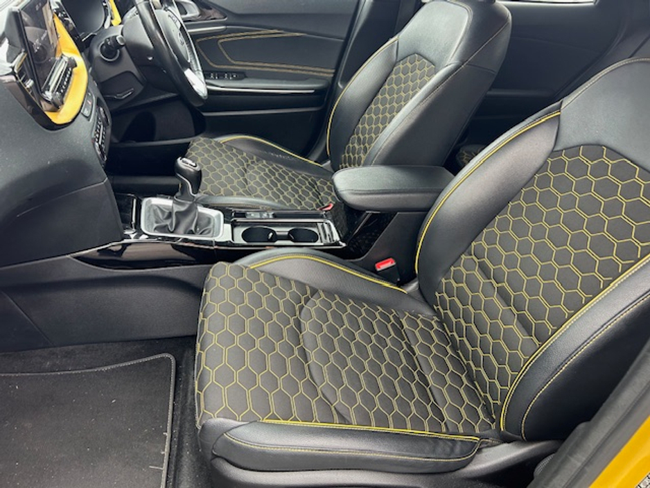 2019 Kia XCeed - image 11