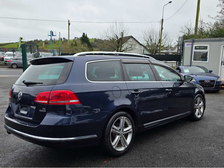 2015 Volkswagen Passat - image 7