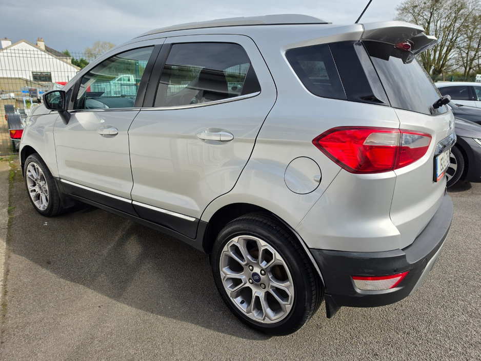 2019 Ford Ecosport - image 9