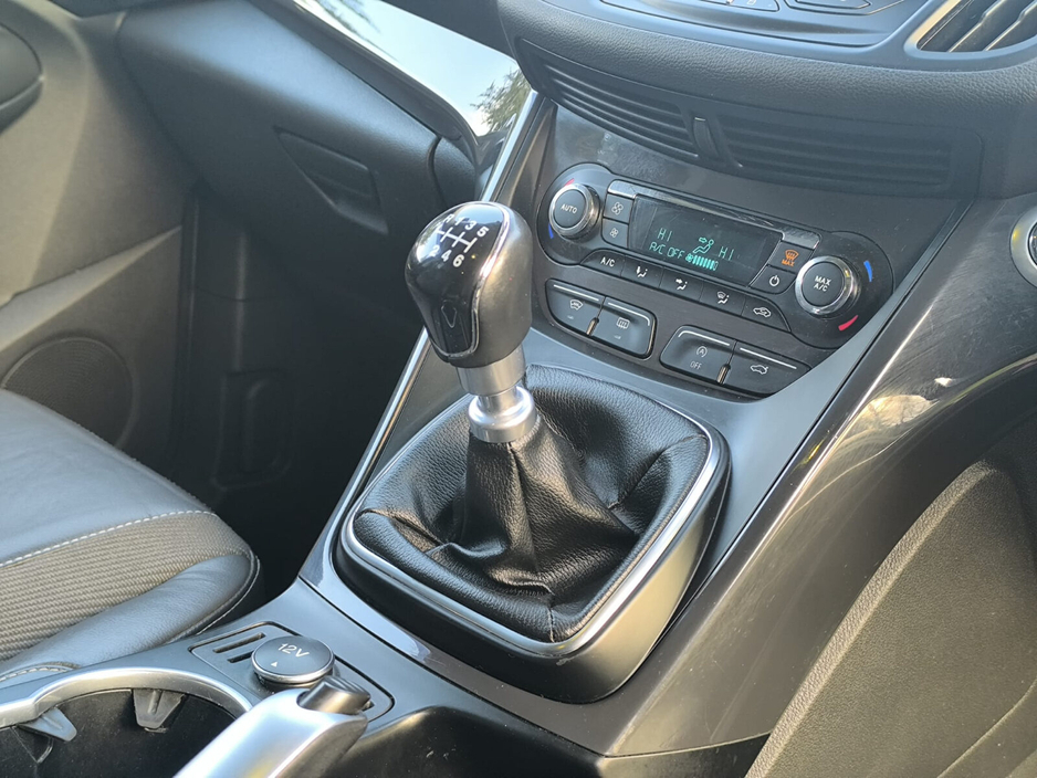 2016 Ford Kuga - image 12