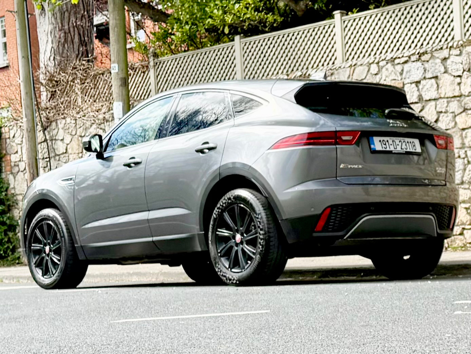 2019 Jaguar E-Pace - image 10