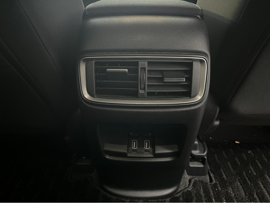 2019 Honda CR-V €26950 2019 HONDA CR-V EX HYBRID 2.0 AUTOMATIC / CRUISE CONTROL / REVERSE CAMERA / ELECTRIC MEMORY & HEATED SEATS €26,950