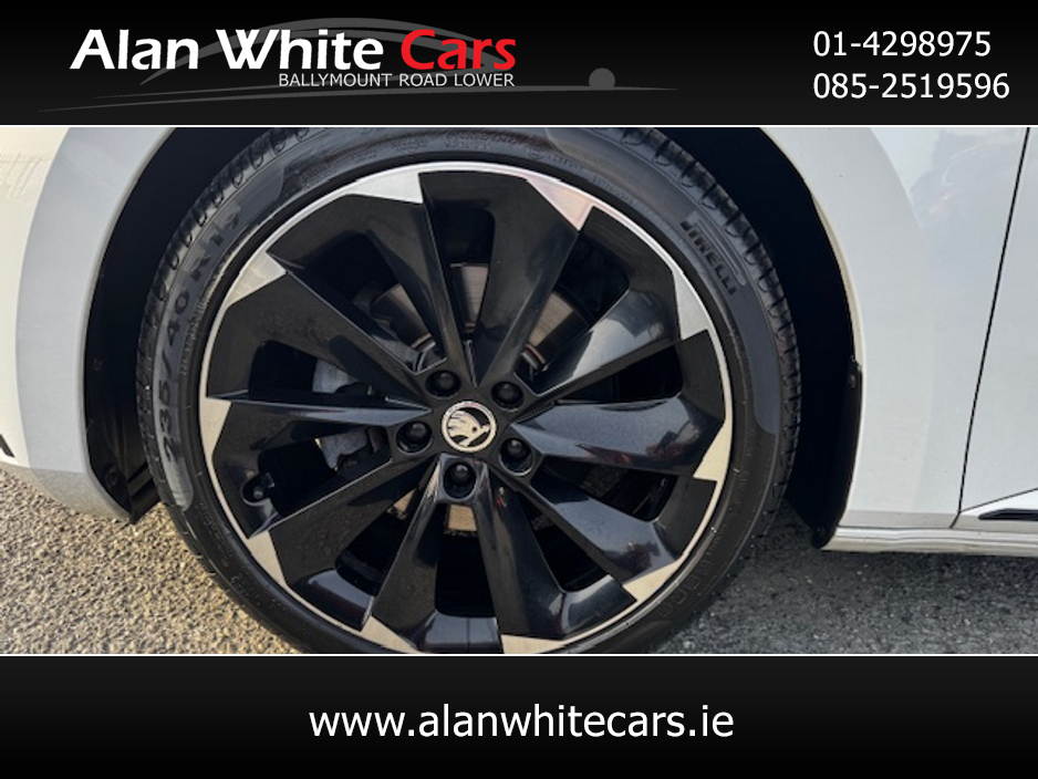 2023 Skoda Superb - image 40