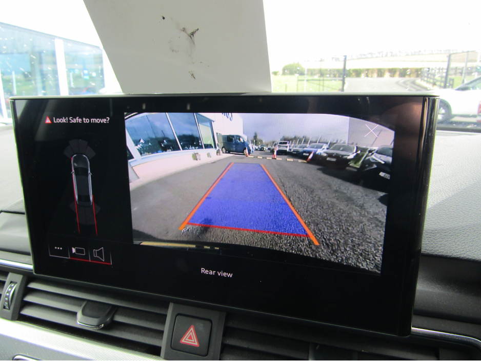 2022 Audi A4 - image 7